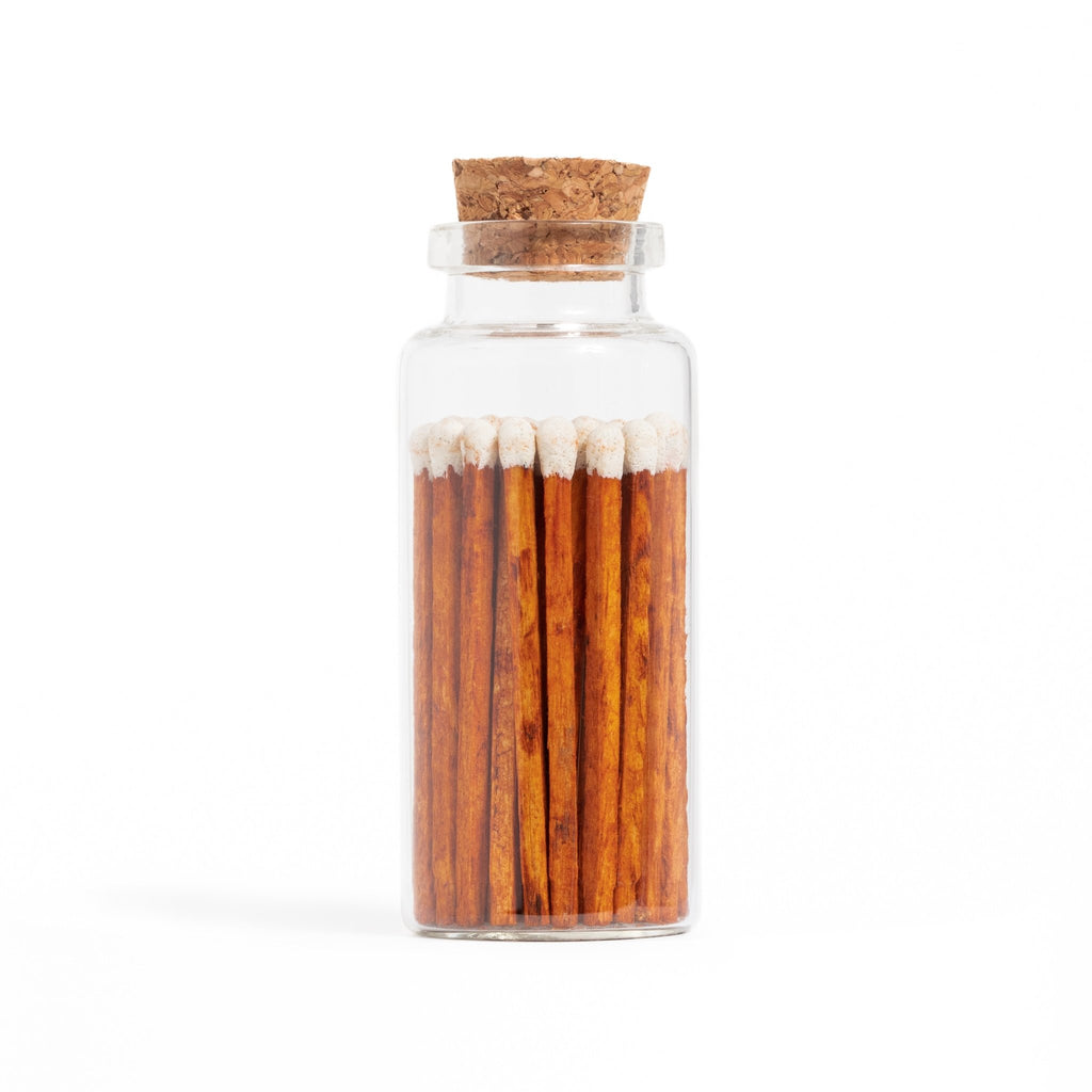White Color Tip Matches in Medium Corked Vial